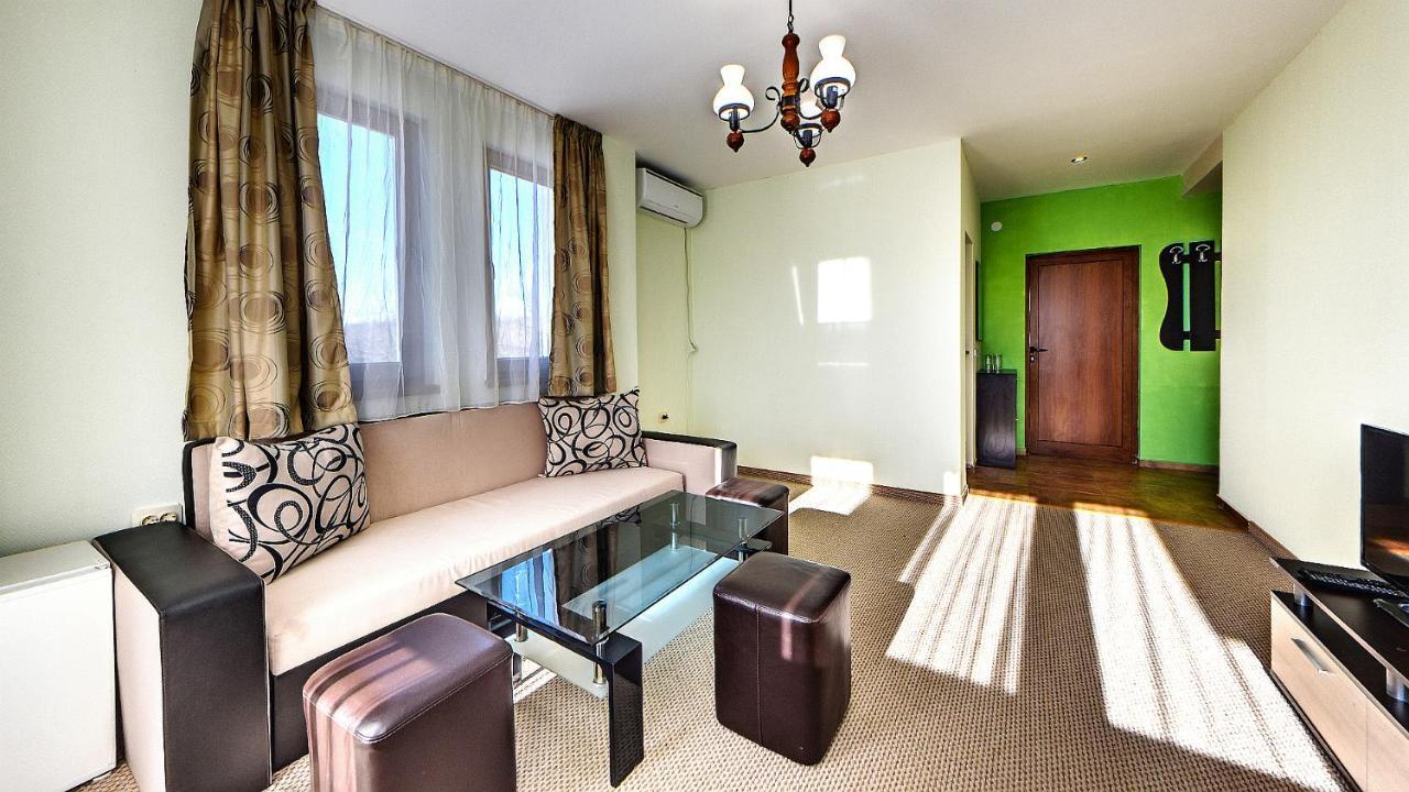 Family Complex Krisbo Hotel Donkovtsi Eksteriør billede